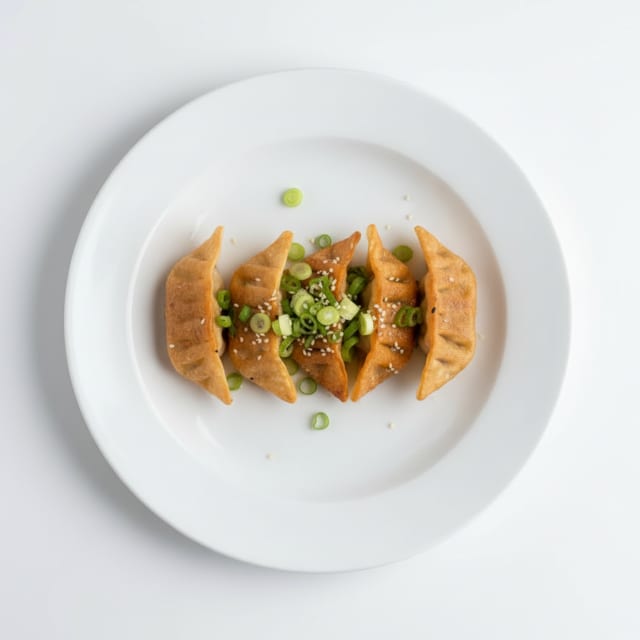 Gyoza Dumplings W/ Chicken (5).