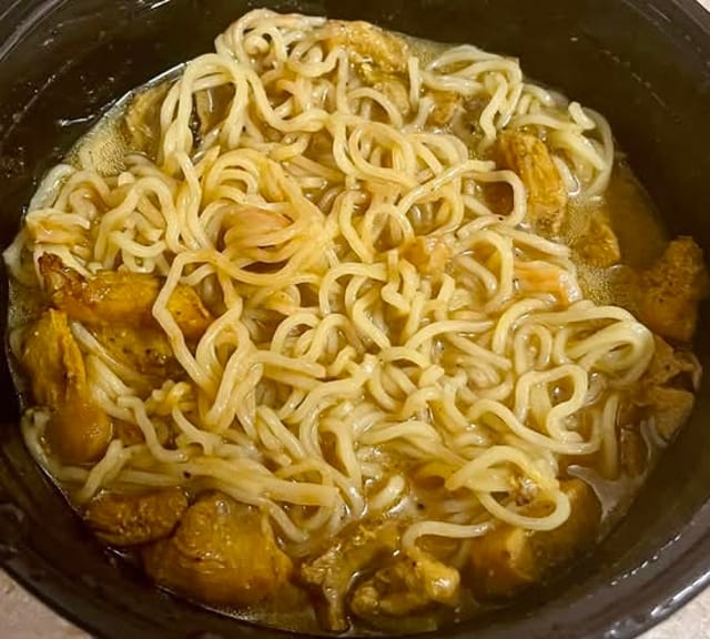 Kids Plain Ramen With Broth.